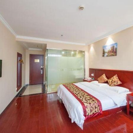 Greentree Inn Jiangsu Nantong Qidong Bus Station Express Hotel Hexingzhen Екстер'єр фото