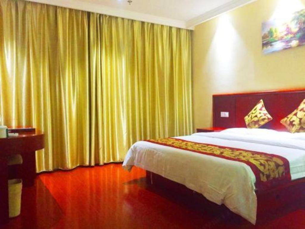 Greentree Inn Jiangsu Nantong Qidong Bus Station Express Hotel Hexingzhen Екстер'єр фото