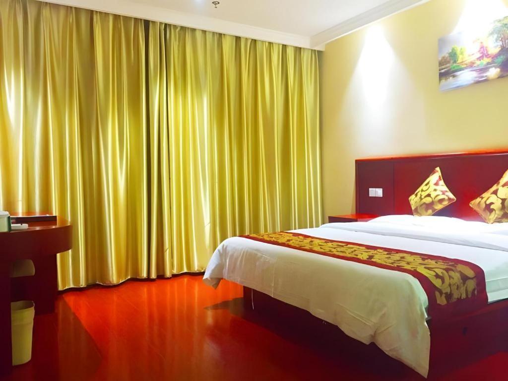 Greentree Inn Jiangsu Nantong Qidong Bus Station Express Hotel Hexingzhen Екстер'єр фото